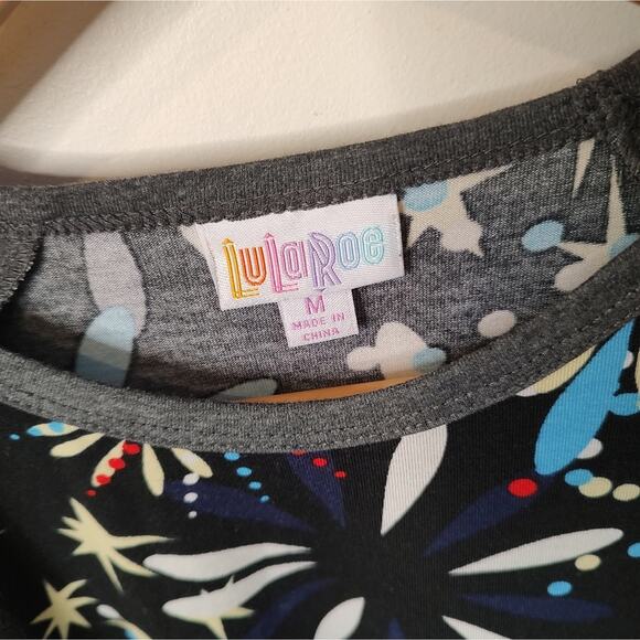 LuLaRoe Randy 4th of July Top Medium - Picture 3 of 7